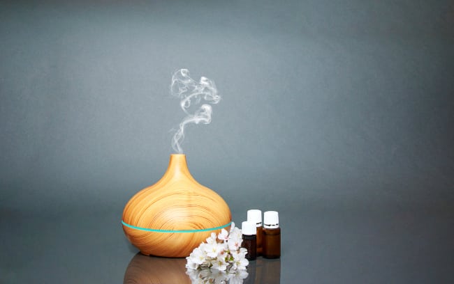 Replace Your Air Freshener with Homemade Using Therapeutic Oils